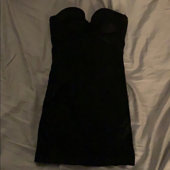 Victoria’s Secret black fitted shapewear 🖤 - Picture 2 of 3